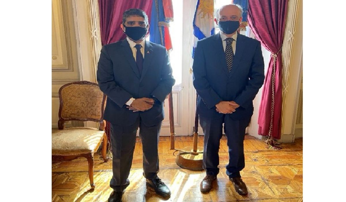 Taleb Mohammed Al Menakhas and Javier Garcia